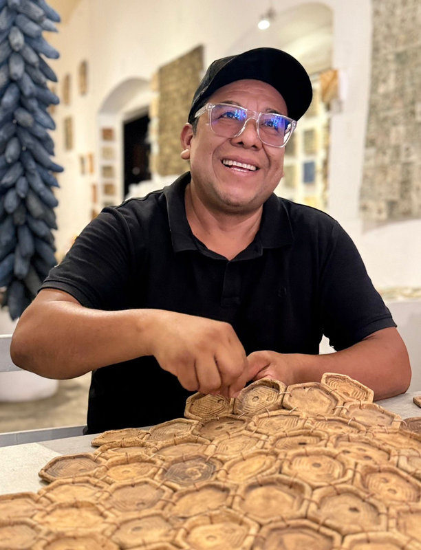 Omar Hernández in his studio